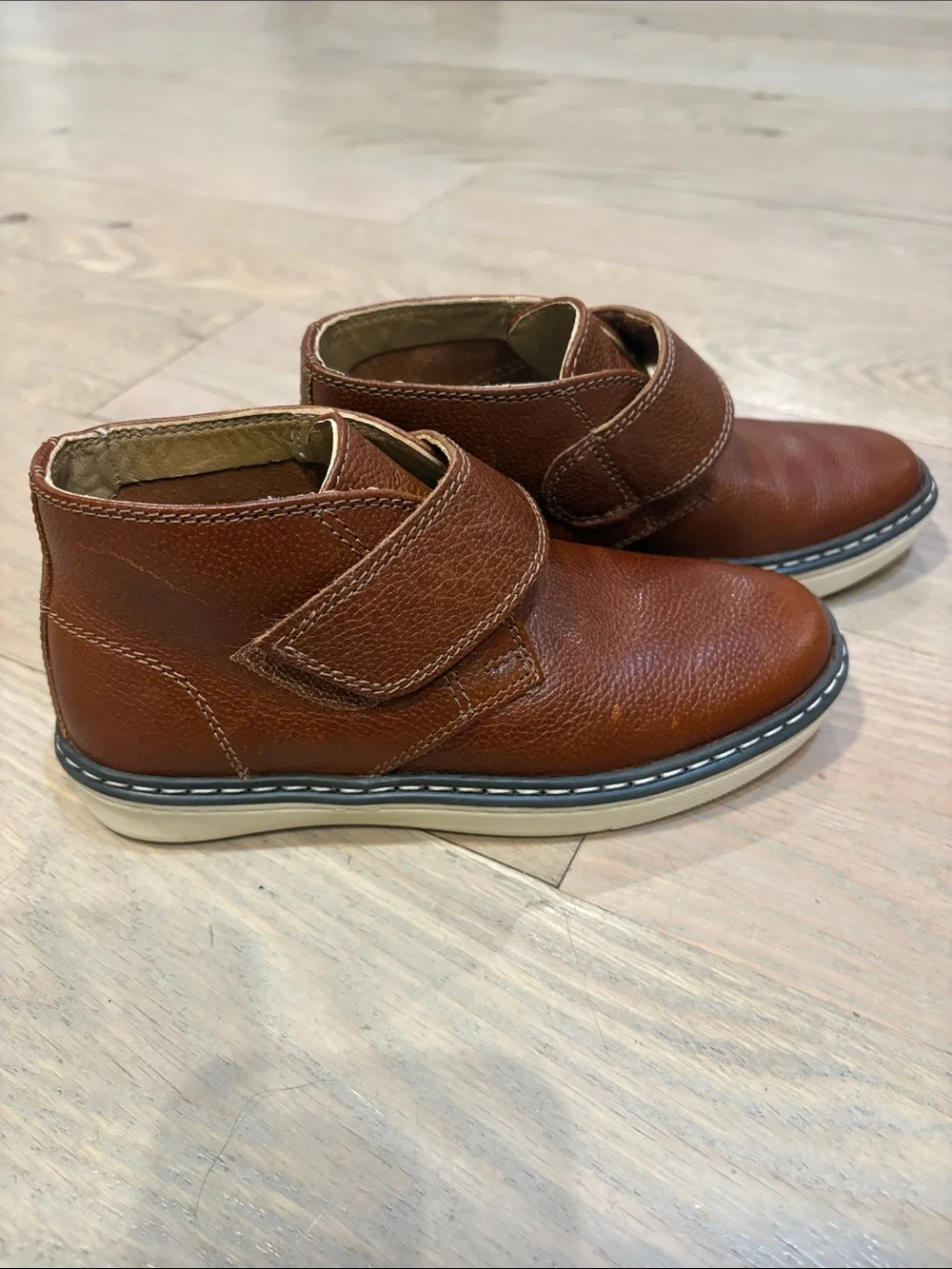 Johnston & Murphy Kids Brown Leather Hook-and-Loop Dress Shoes